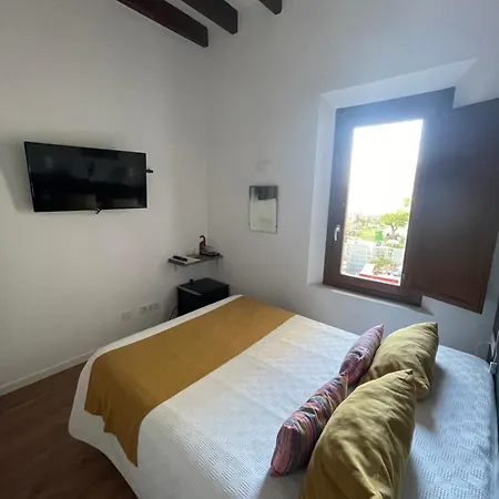 Ti Guest house *